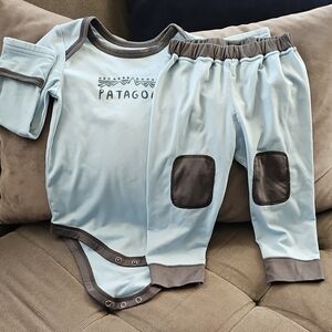 Patagonia 6-12 MONTH Capilene Baselayer Light Blue/Dark Gray Baby Outfit
